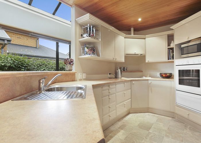  at 2/113 Avonhead Road, Avonhead, Christchurch