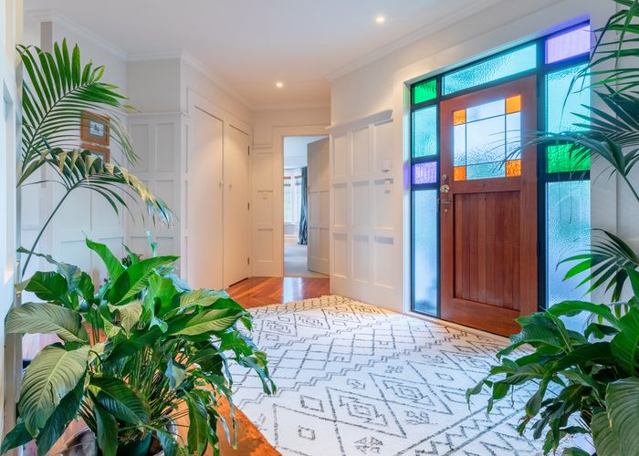  at 63 Staincross Street, Green Bay, Auckland