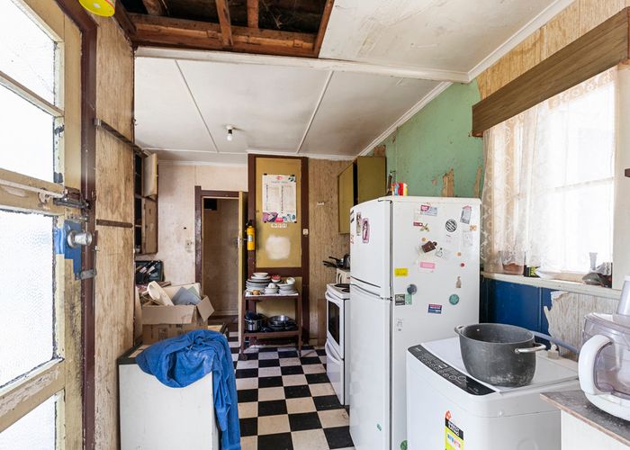  at 33 Hudson Street, Island Bay, Wellington