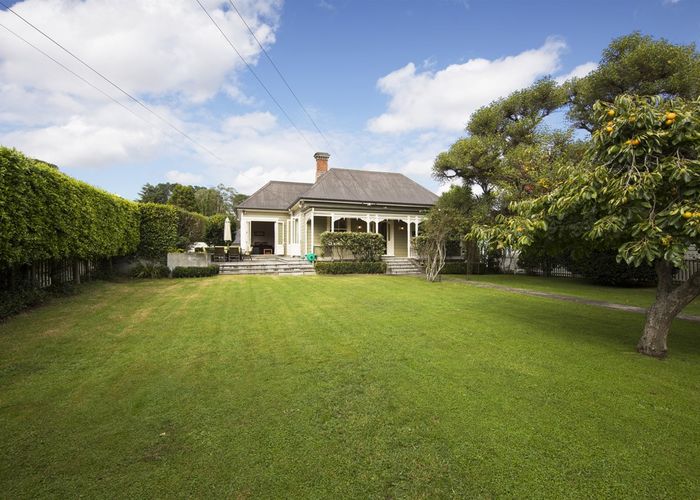  at 21 Edenvale Crescent, Mount Eden, Auckland