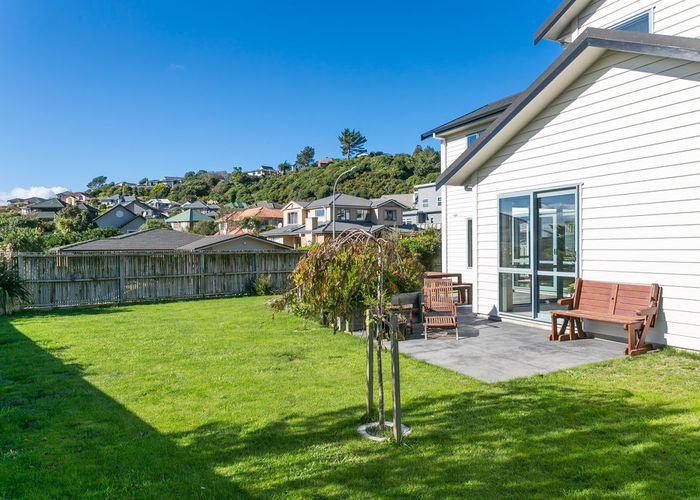  at 4 Edington Grove, Churton Park, Wellington