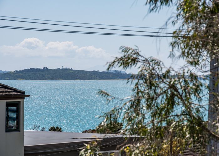  at 2 Beach Road, Mellons Bay, Auckland