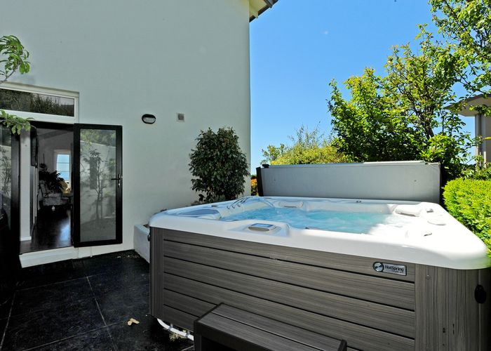  at 14 Harry Ell Drive, Cashmere, Christchurch