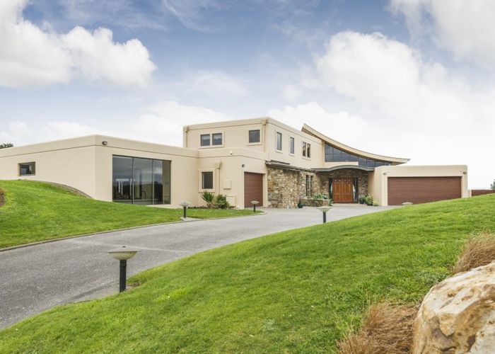  at 42 The Strand, Fitzherbert, Palmerston North
