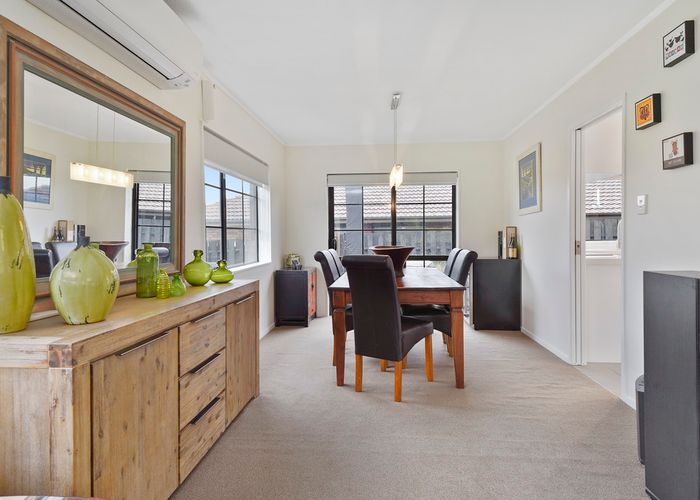  at 2/2 Fieldstone Court, Northpark, Auckland