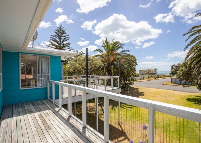  at 124 Blue Pacific Parade, Riversdale Beach, Masterton