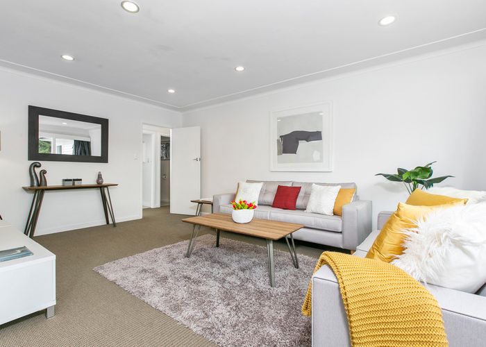  at 7A Lowtherhurst Road, Massey, Auckland