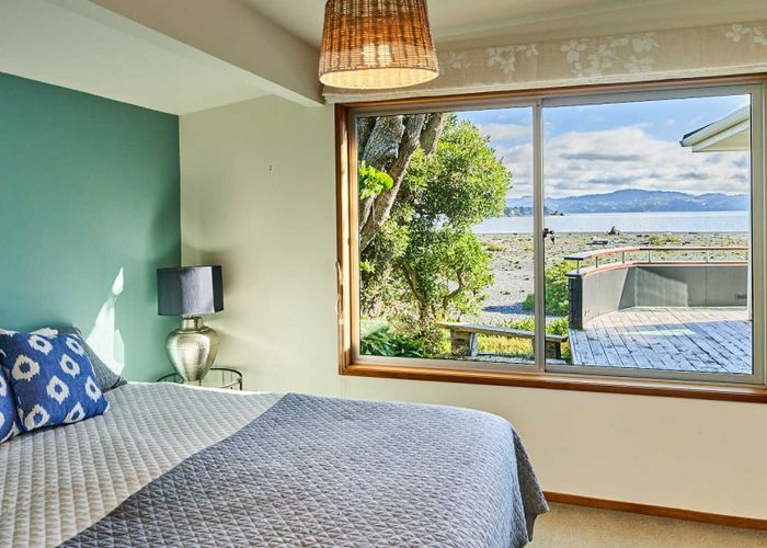  at 42 Pukatea Street, Eastbourne, Lower Hutt