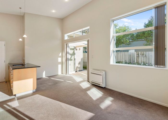  at 4/43 Main Road, Redcliffs, Christchurch