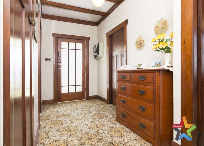  at 38 Miller Street, Point Chevalier, Auckland