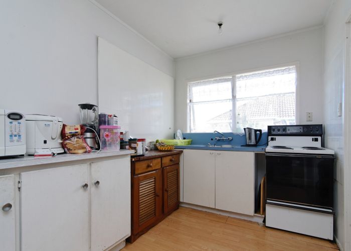  at 2/142 Panama Road, Mount Wellington, Auckland