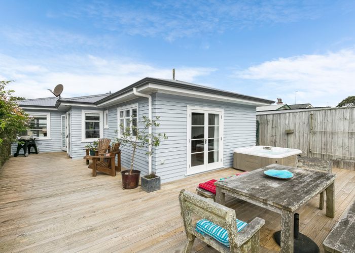  at 30 Dr Taylor Terrace, Johnsonville, Wellington