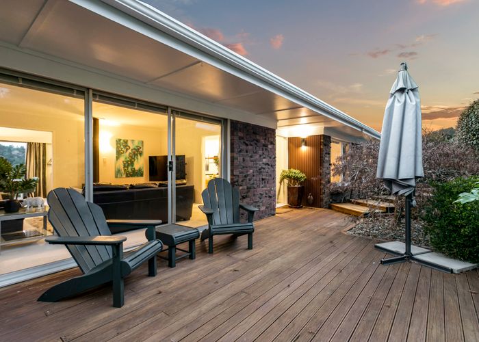  at 71 Daffodil Street, Titirangi, Auckland