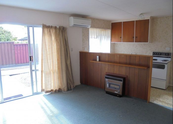  at 4/16 KENT ST, Levin
