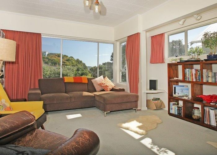  at 3 Hungerford Road, Lyall Bay, Wellington