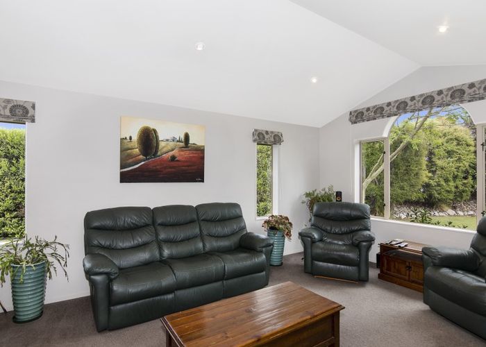  at 7 Ryeland Avenue, Wakefield