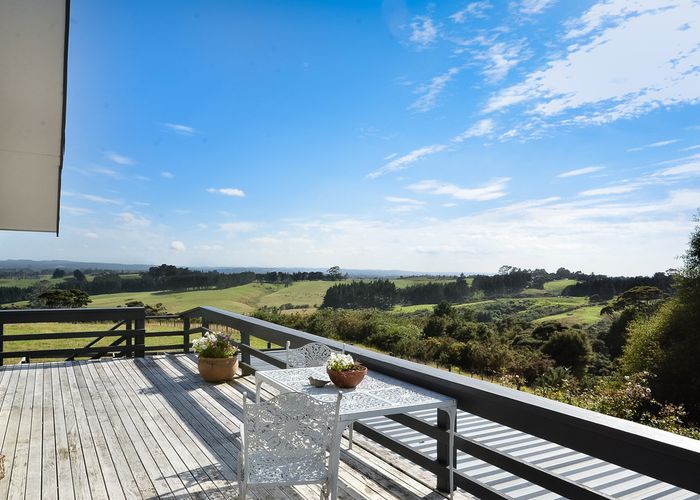  at 36 Sunnyvale Road, Massey, Auckland