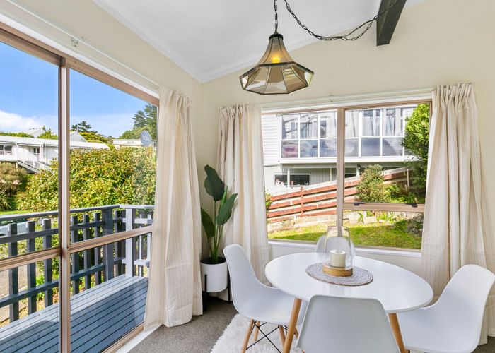  at 1/90 Allington Road, Karori, Wellington