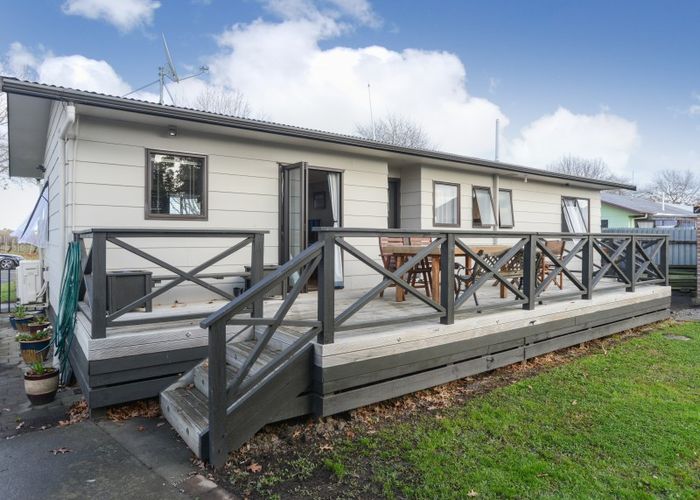  at 320 Portsmouth Road, Flaxmere, Hastings