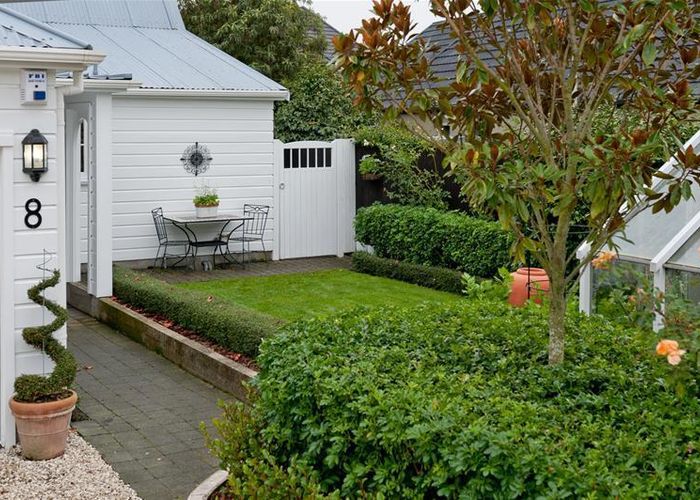 at 8 Dunrobin Place, Avonhead, Christchurch
