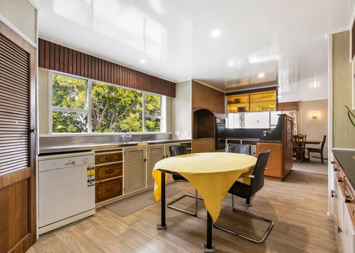  at 12 Brouder Place, Hillpark, Auckland