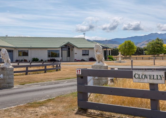  at 17 Hughes Line, Clareville, Carterton