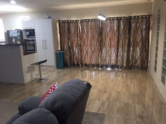  at 2/4 Carlie Street, Papatoetoe, Auckland