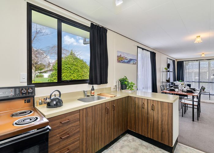  at 10 Baxter Place, Owhata, Rotorua