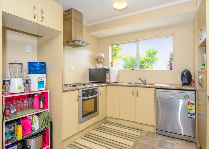  at 3/9 Cameron Place, Ranui, Auckland