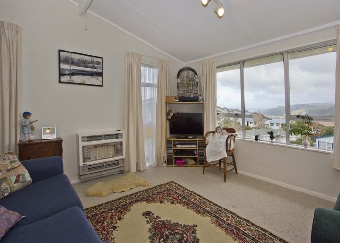  at 72 Lord Street, Stokes Valley, Lower Hutt