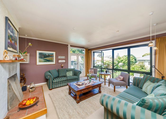  at 24 Weston Avenue, Roslyn, Palmerston North