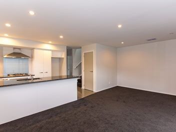  at 2/121 Muritai Road, Eastbourne, Lower Hutt