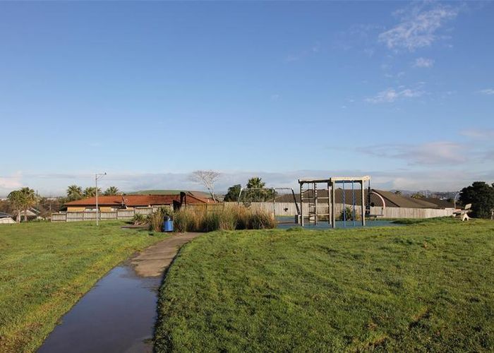  at 16 Dairyland Drive, East Tamaki Heights, Auckland