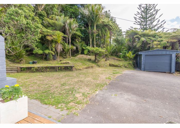  at 3 Huia Road, Titirangi, Auckland