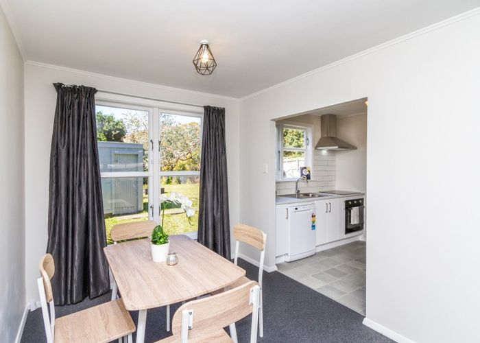  at 25 Roberts Street, Tawa, Wellington