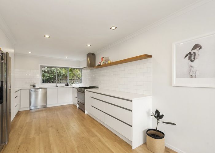  at 6 Radford Place, Harrowfield, Hamilton