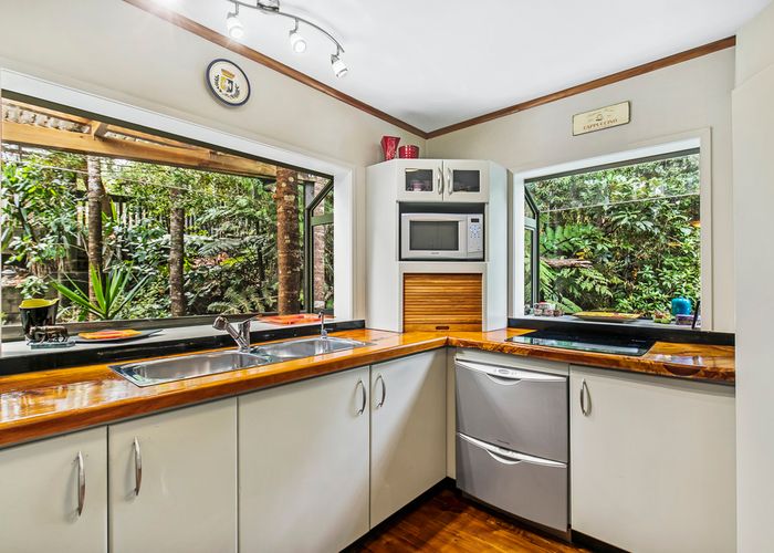  at 68 Crows Road, Swanson, Auckland