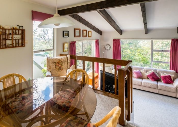  at 40 Westhaven Drive, Tawa, Wellington