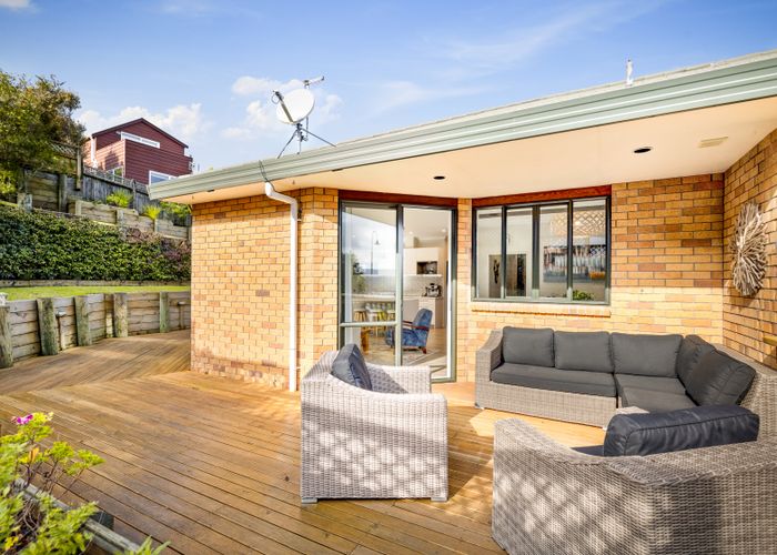  at 4 Foothills Lane, Glen Eden, Auckland