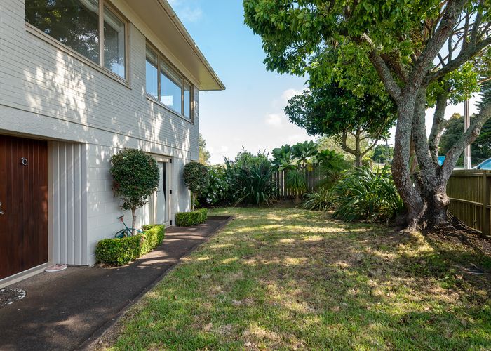  at 207 Point View Drive, East Tamaki Heights, Auckland