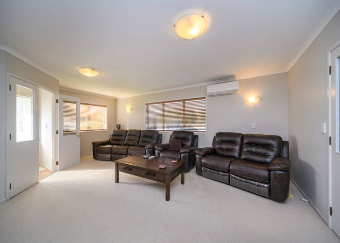  at 93 Parnell Heights, KELVIN GROVE, PALMERSTON NORTH