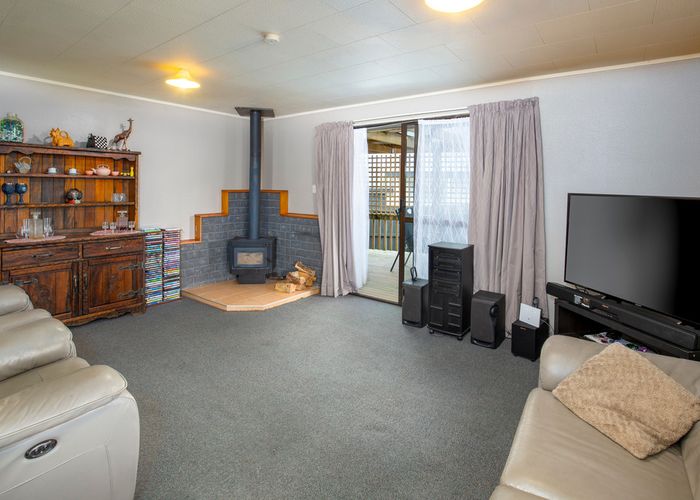  at 27 Jellicoe Avenue, Tuakau