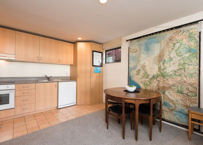  at 8/35 Pirie Street, Mount Victoria, Wellington