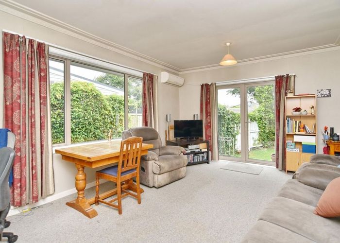  at 2/65 Knowles Street, St Albans, Christchurch