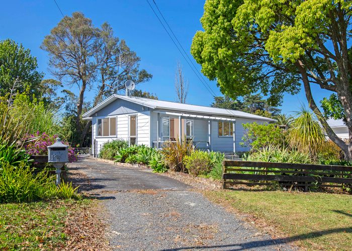  at 3 Fourth View Avenue, Beachlands, Auckland