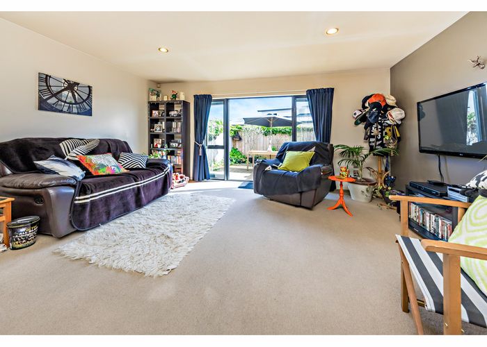 Free property data for 5S Dryden Place, Mount Wellington, Auckland