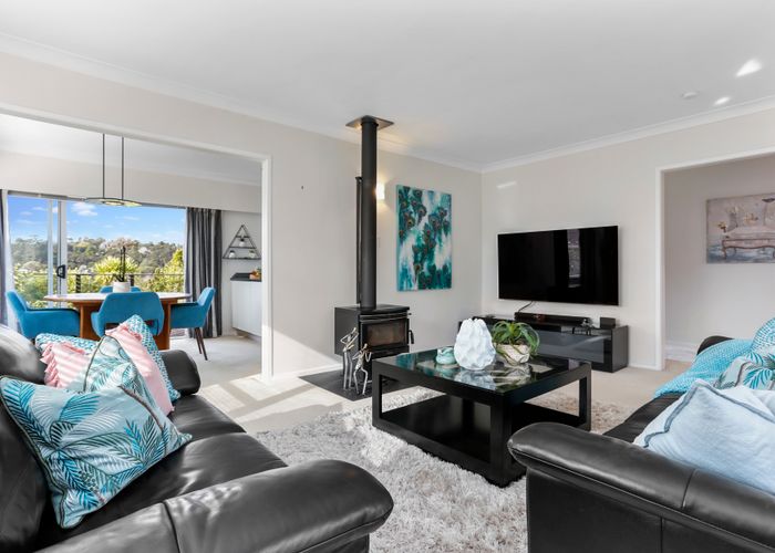  at 71 Daffodil Street, Titirangi, Auckland