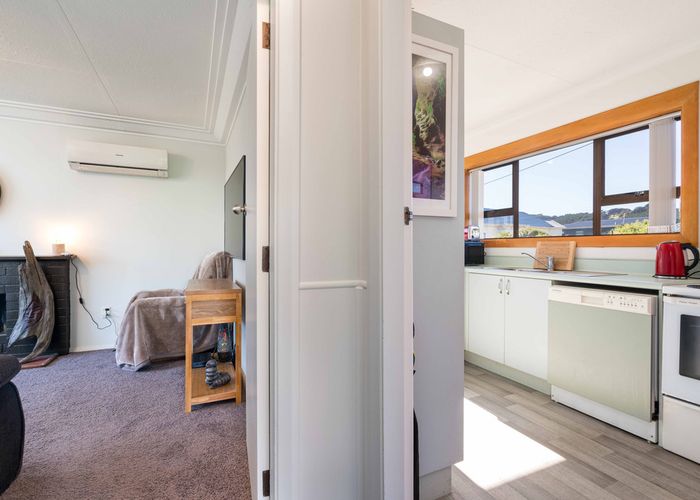  at 18 Luke Street, Ocean Grove, Dunedin