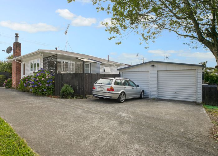  at 30 Glengarry Road, Glen Eden, Auckland