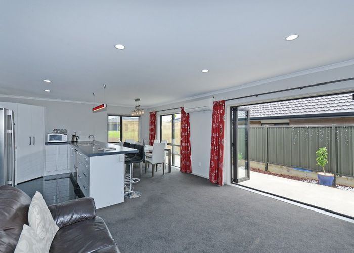  at 3 Diamond Grove, Brown Owl, Upper Hutt